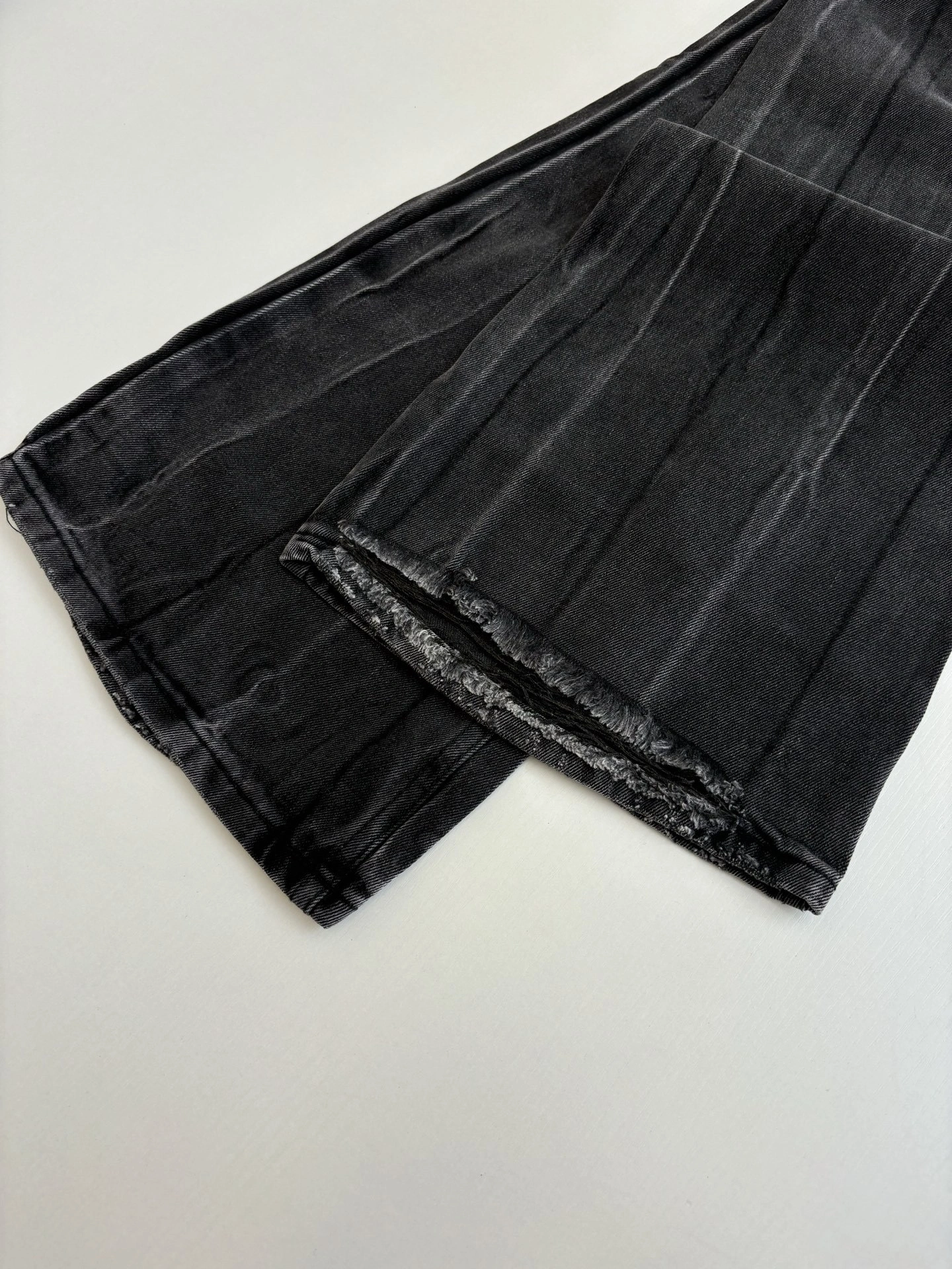 wg.luxury- 218593i16 item:E-F000G2499H